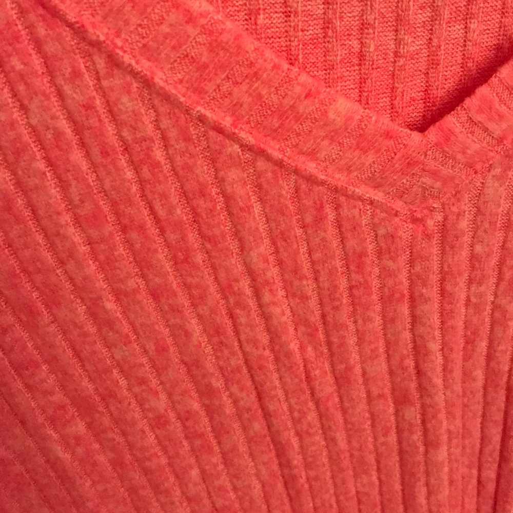 NWT Victoria’s Secret PINK Dog Crop Sweater - Picture 5 of 5